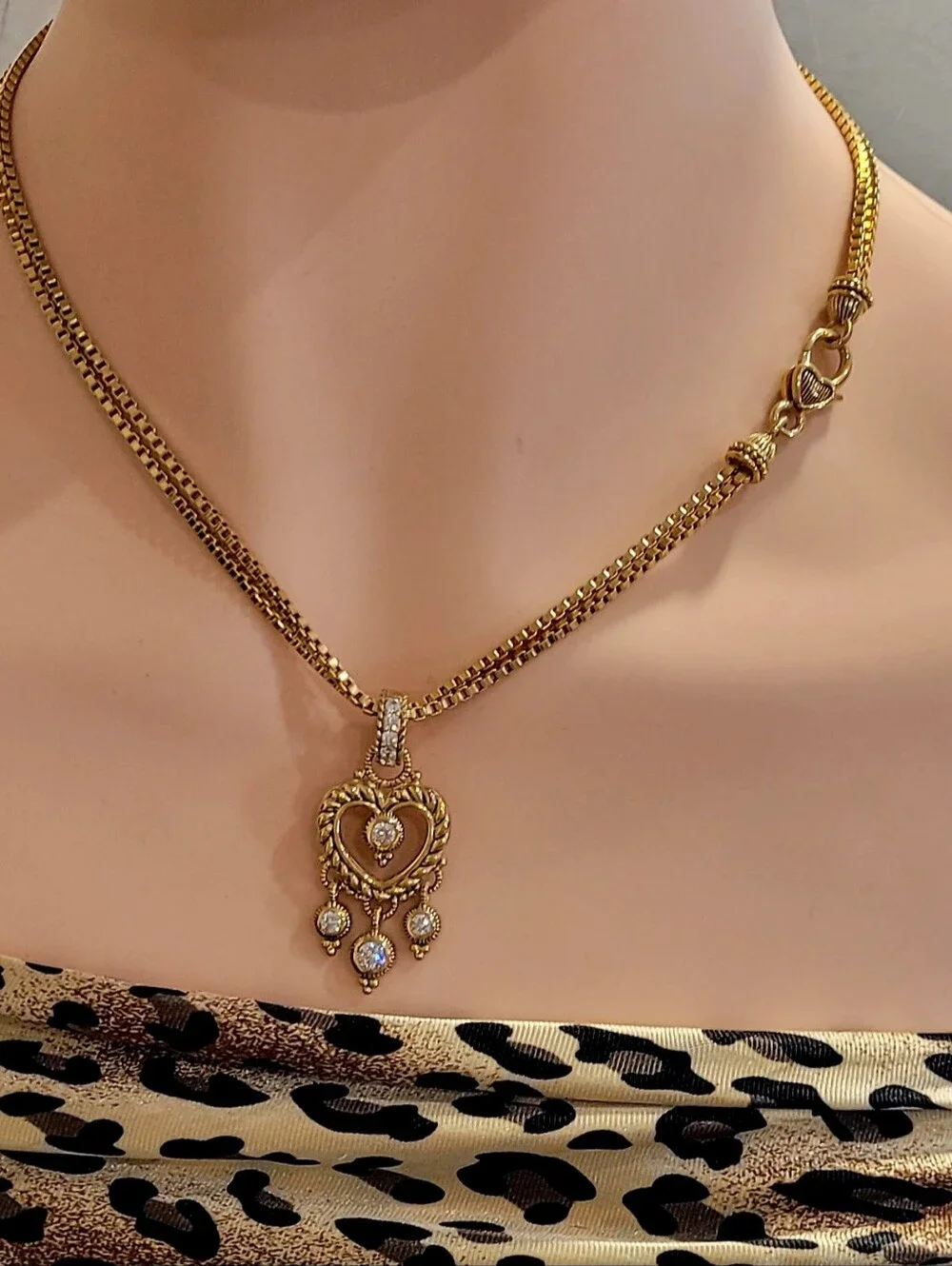 Judith Ripka,Rare Find Signature Textured Gold-tone Heart-Diamonique Necklace 18 - Picture 12 of 17